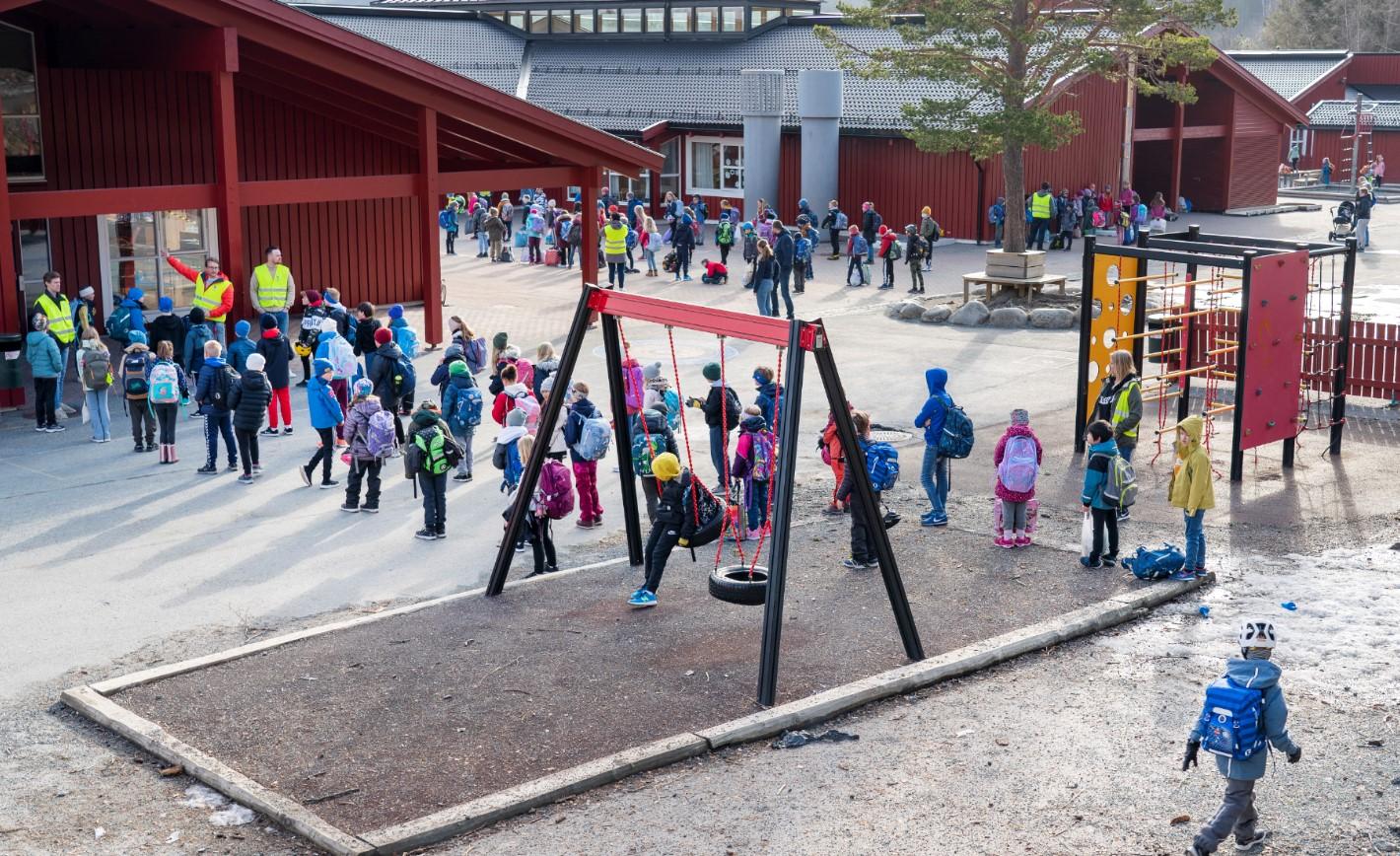 Osnovci krenuli u školu u Norveškoj - Avaz