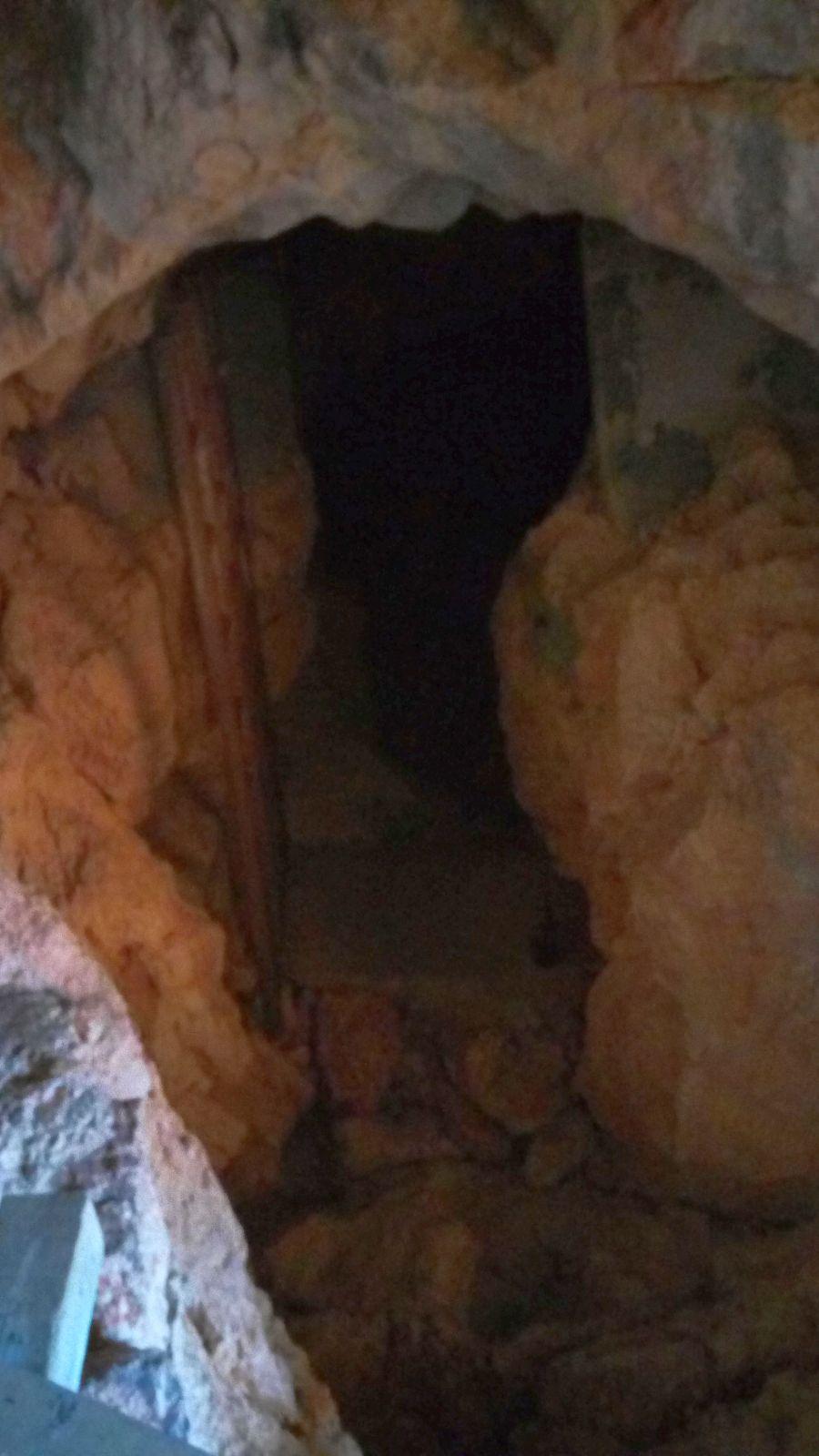Titova pećina - Avaz