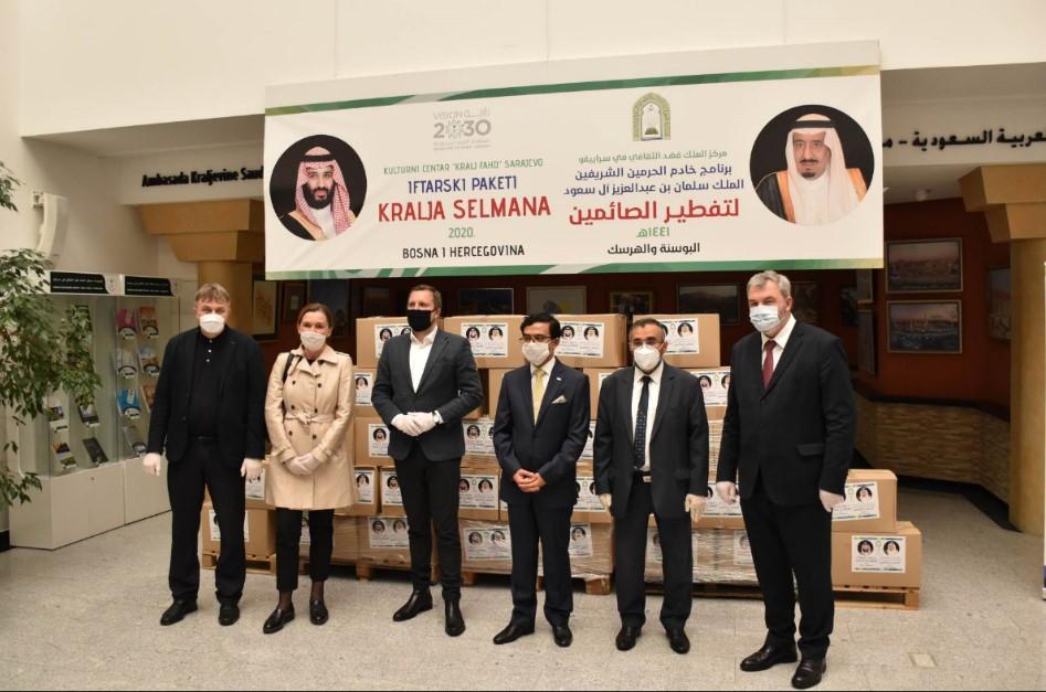 Ambasador Saudijske Arabije u BiH uručio 1.000 paketa za socijalno ugrožene porodice