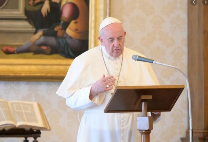 Papa Franjo pozvao EU na solidarnost u borbi s posljedicama pandemije
