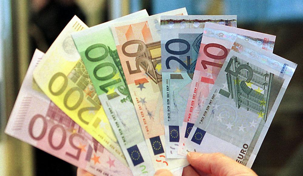 Za 100 eura već se prijavilo više od 2 miliona građana Srbije