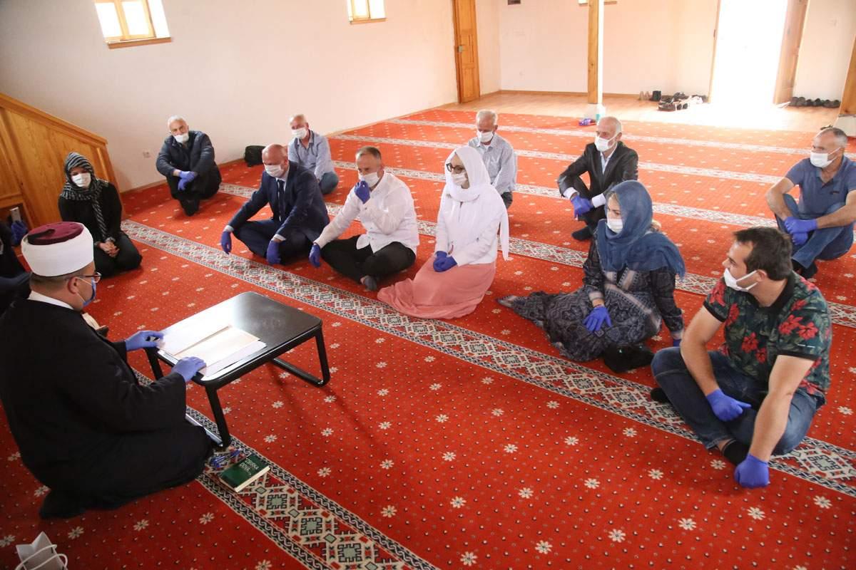 Šerijatsko vjenčanje u džamiji u Gacku - Avaz