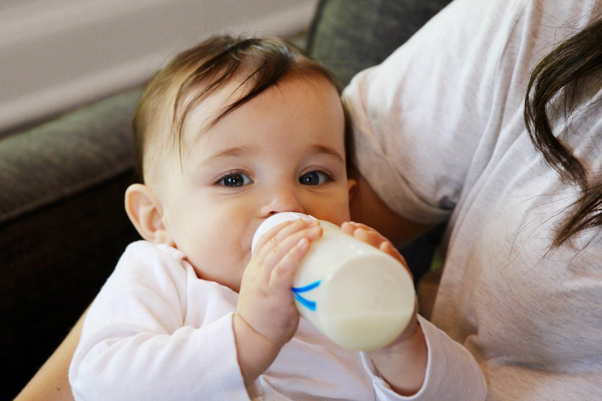 Kravlje mlijeko nije prilagođeno probavnom sistemu beba - Avaz