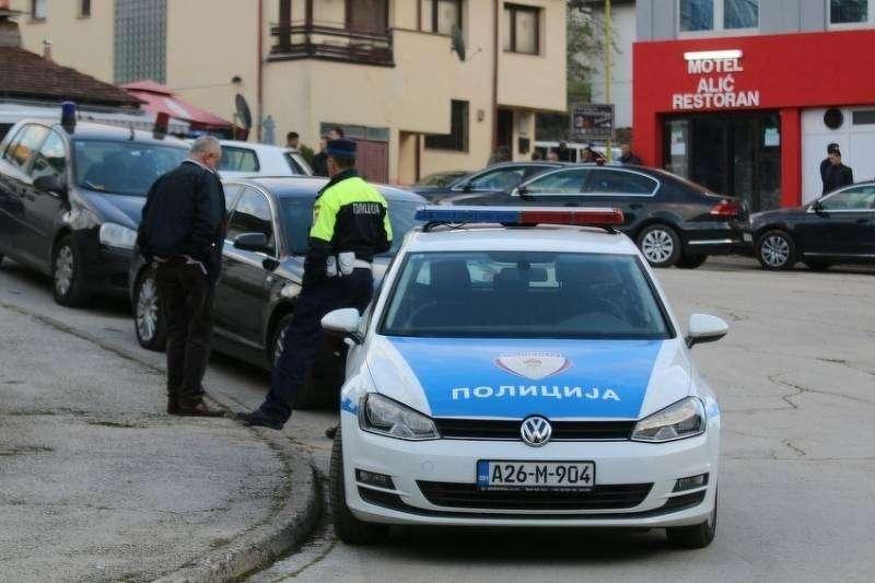 Policajci priveli osumnjičenog - Avaz