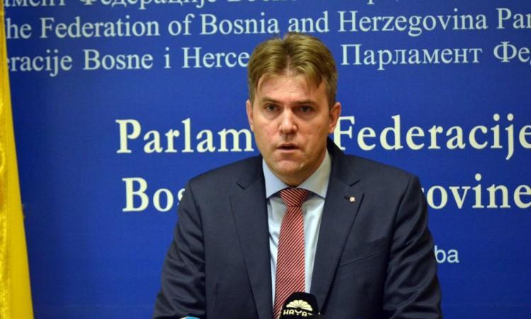 Karajbić: Novalić je davao saglasnost za nabavke mimo Zakona