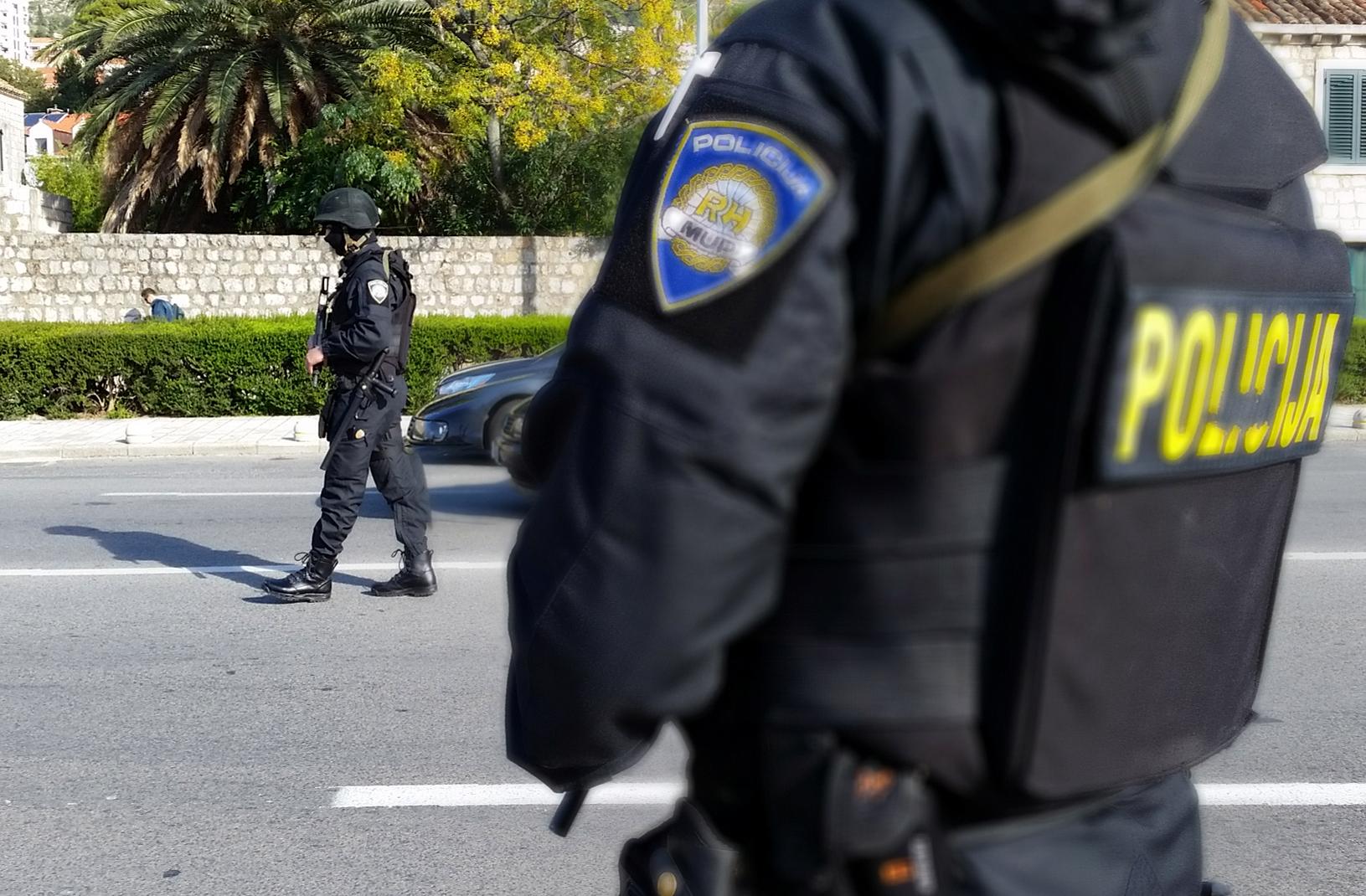 Pucnjava u Dubrovniku, policija okupirala dio grada, pretraživali kafiće