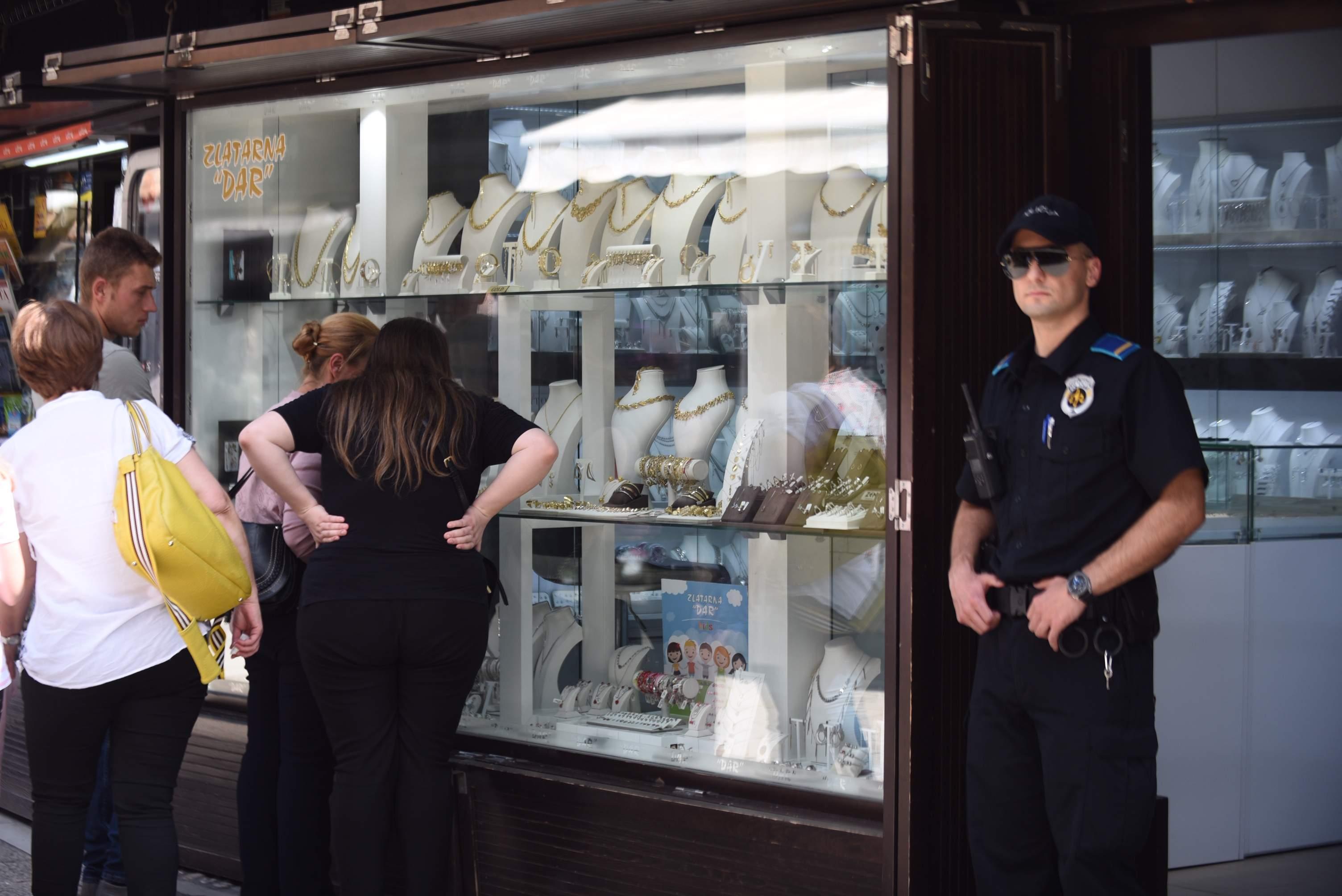 Policija na uviđaju u zlatari - Avaz