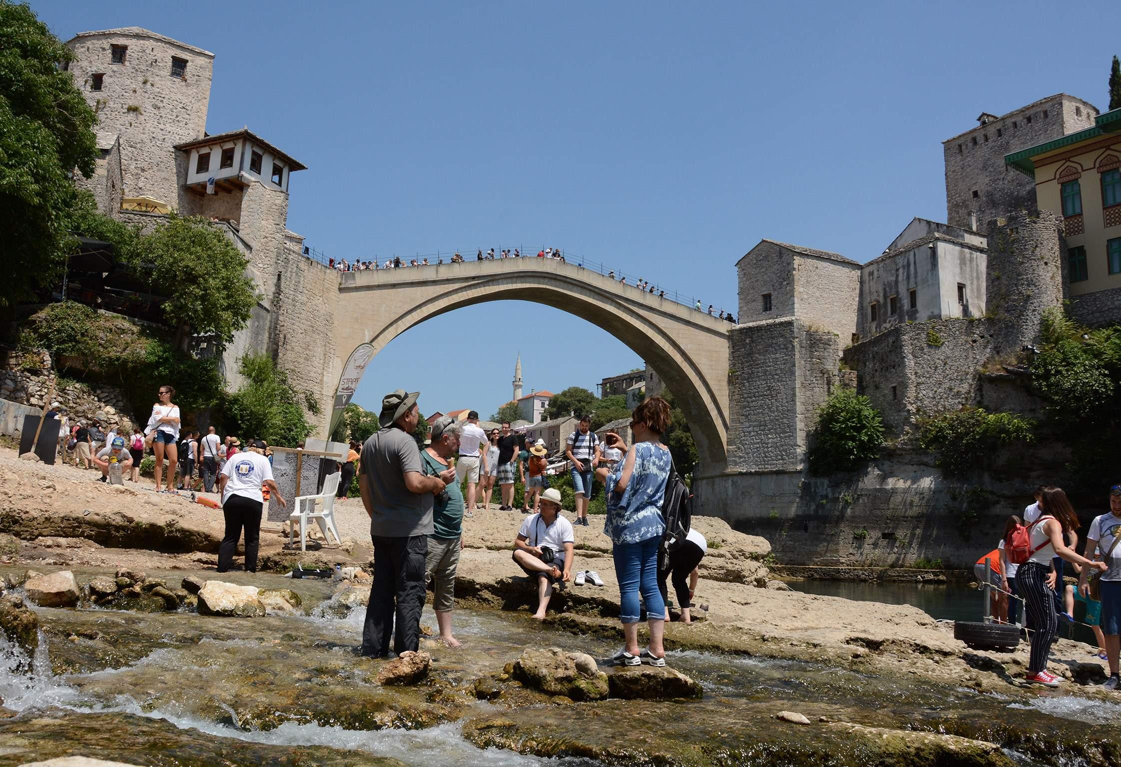 Turisti prošle godine u Mostaru - Avaz