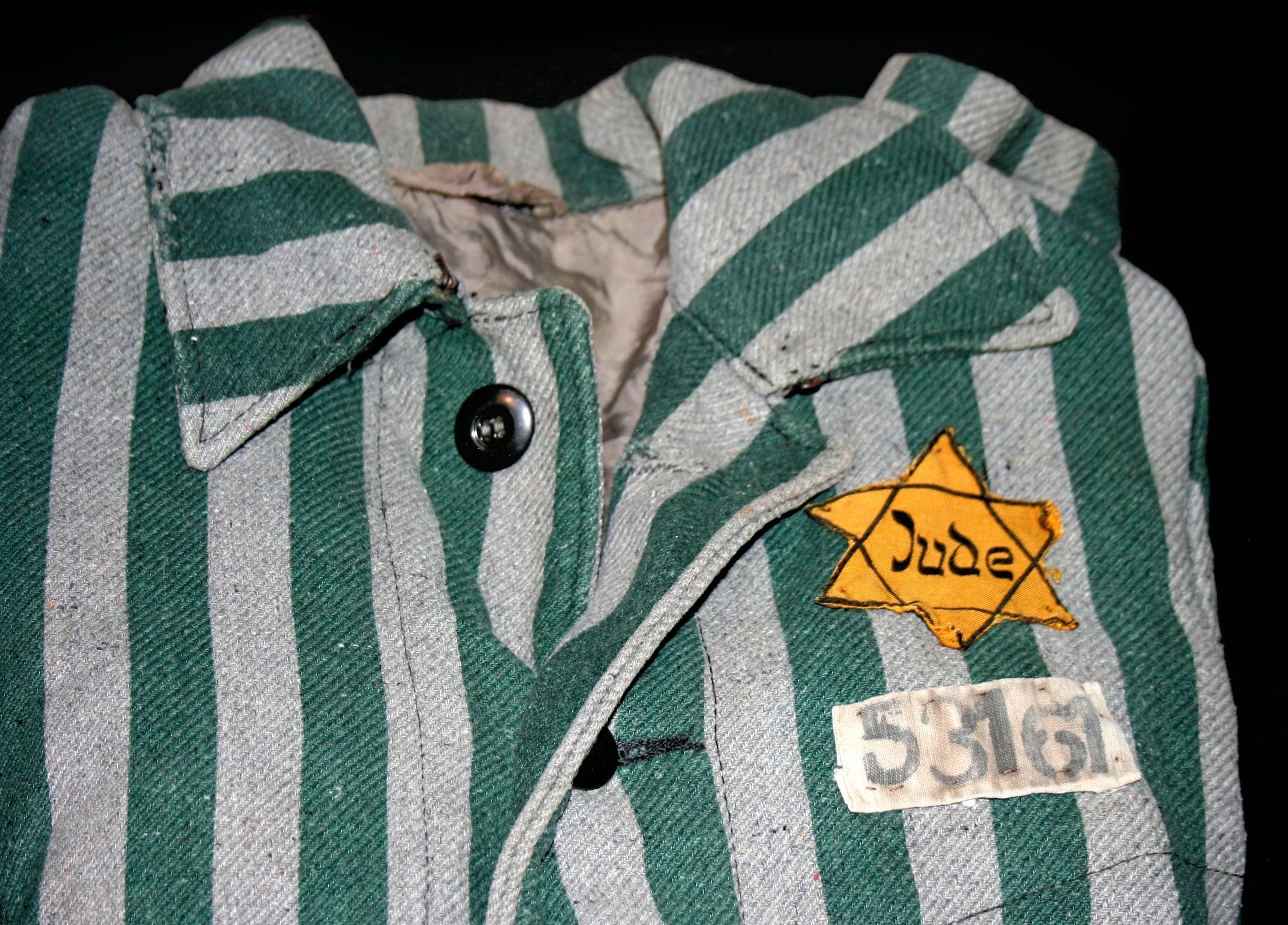 Odjeća koju su zarobljenici nosili - Avaz