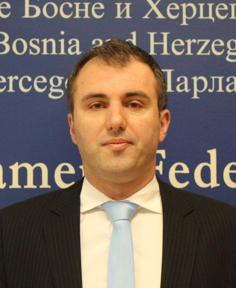 Stojanović: Zamjena teza parlamentarne većine - Avaz