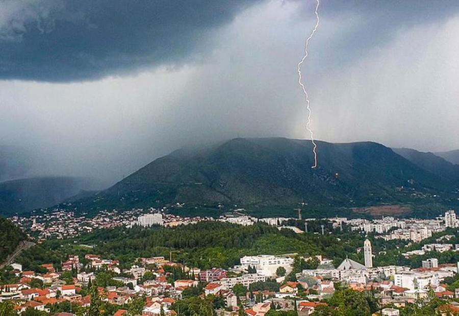 Oluja u Mostaru - Avaz