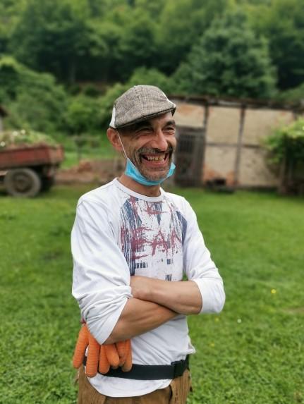 Prestao hodati zbog gladi: Safet Demiri stao na noge nakon četiri godine