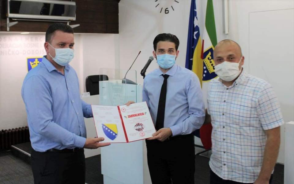 Uručena priznanja za izuzetan doprinos tokom pandemije koronavirusa - Avaz