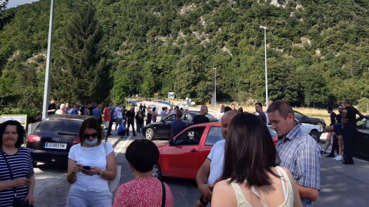 Mirni protesti u Drvaru - Avaz