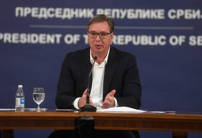Vučić odustaje od policijskog sata, za haos u Beogradu krivi i strane službe