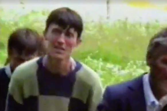 Omerov brat Hasan snimljen 16. jula u Nezuku, u trenutku kada kolona izlazi na slobodni teritorij - Avaz