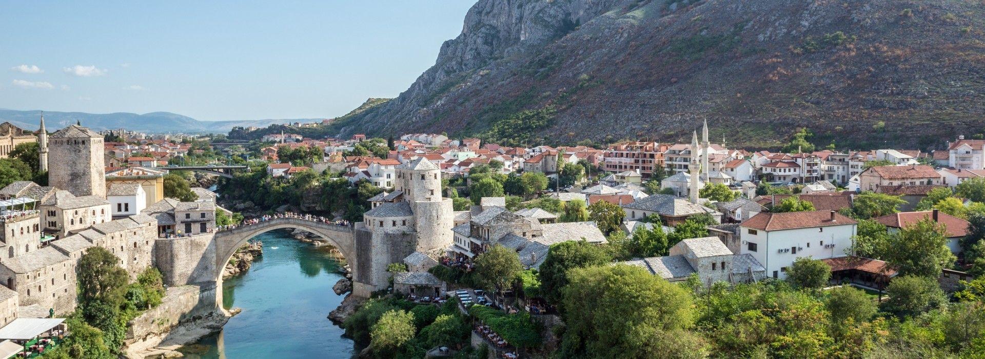 Mostar - stari grad i kameni most