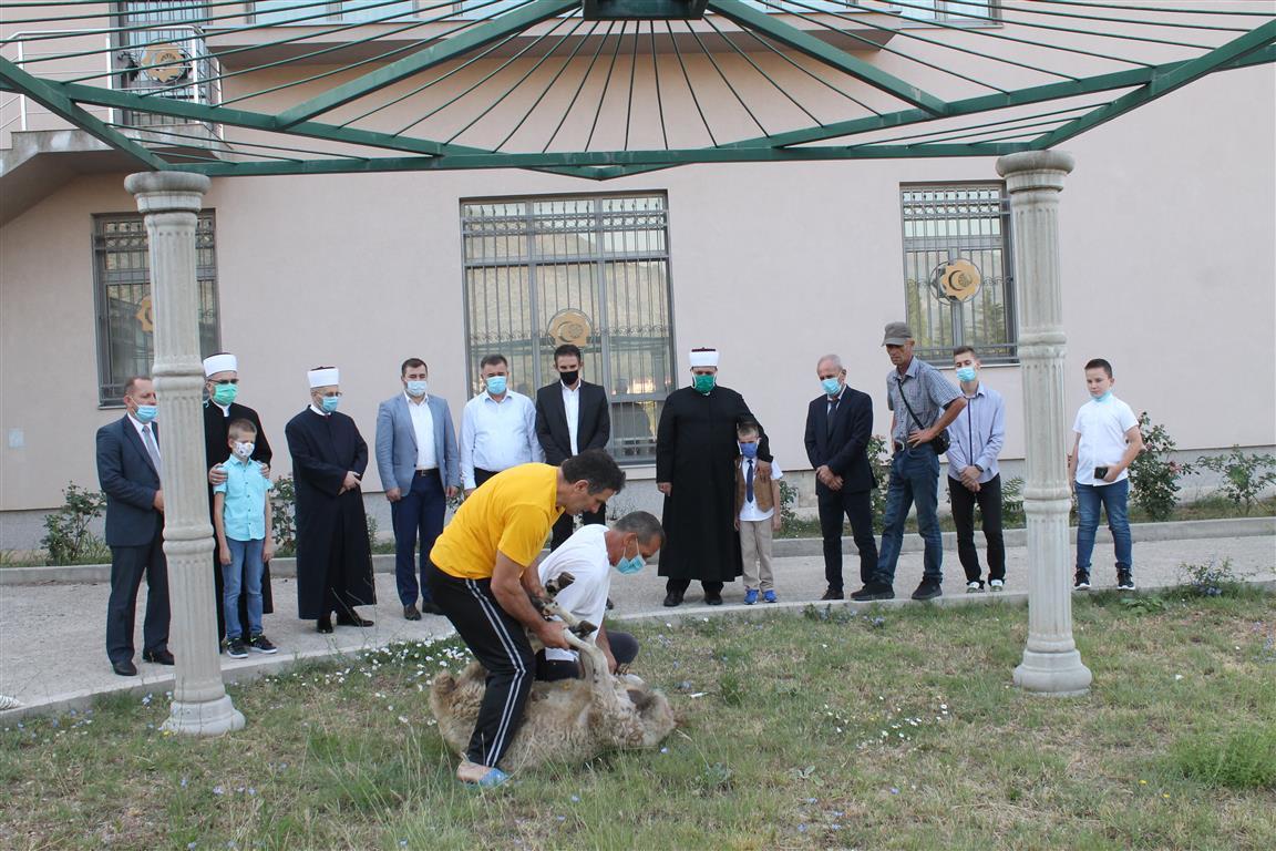 Kurban je zaklan za uspjeh, prosperitet i budućnost muslimana Mostara - Avaz