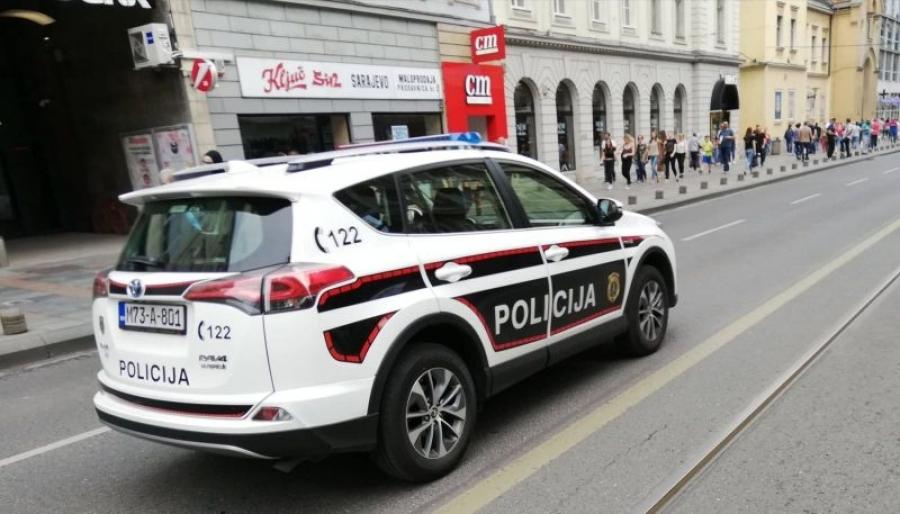 Policija intervenirala u Titovoj ulici - Avaz