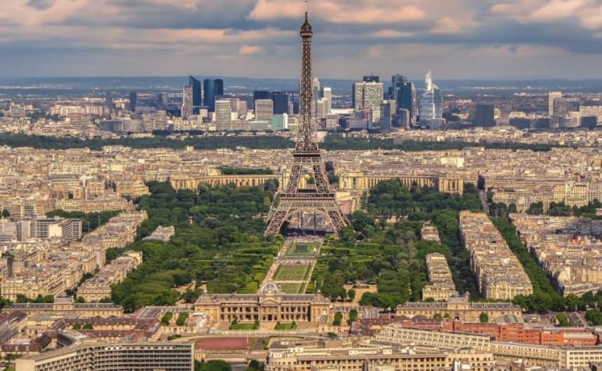 Pariz i Marsej proglašeni zonama rizika za koronavirus