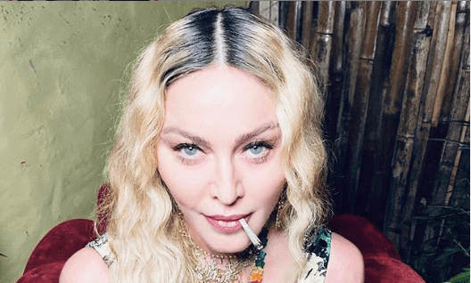Madonna smotala džoint na proslavi rođendana