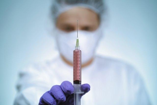 Bijela kuća: SAD ne žele da ih u razvoju vakcine ograničava WHO