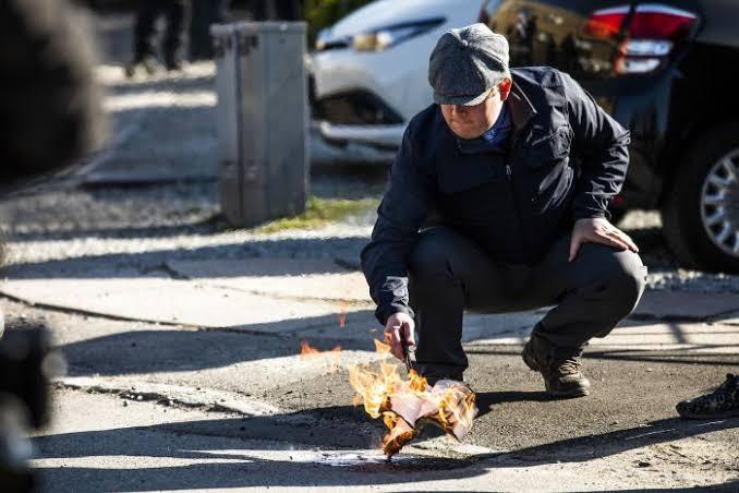 Danski ekstremisti u Štokholmu zapalili Kur'an, cijeli događaj emitirali na društvenim mrežama