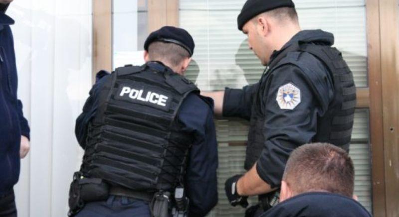 Na Kosovu uhapšeno 10 policajaca, racije u ilegalnim kockarnicama
