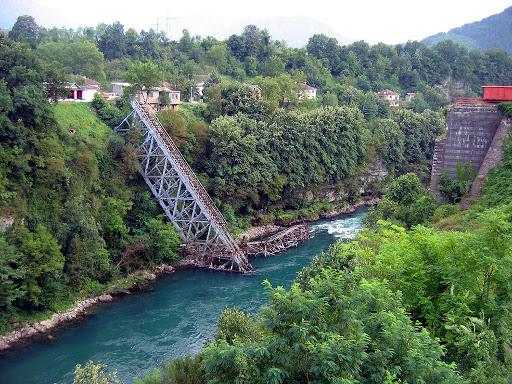 Nadaleko poznat Most na Neretvi prodaje se u staro željezo