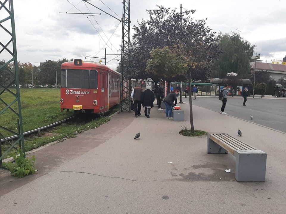 Tramvaji stoje na Ilidži - Avaz