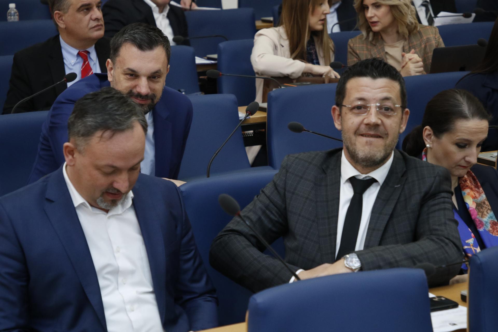 Aljoša Čampara, Elemdin Konaković (NiP) i Samir Suljević (SDP) formirali su novi klub - Avaz