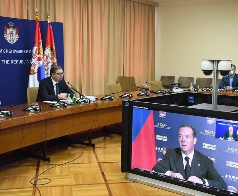 Vučić i Medvedev - Avaz