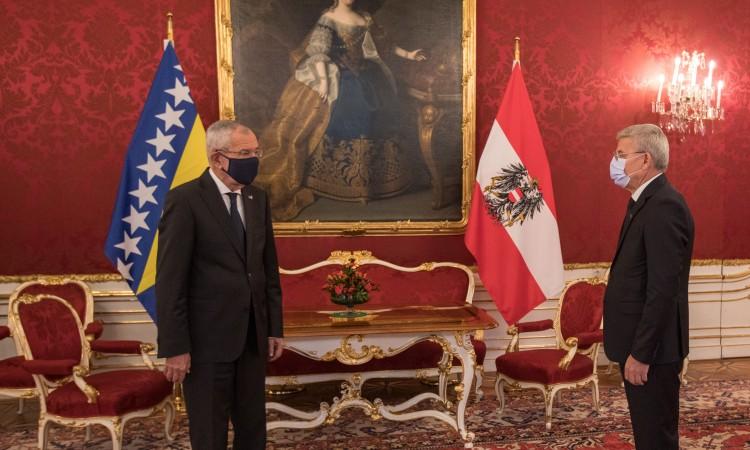 Predsjednik Austrije se zanimao za migrantsku krizu, spremni pomoći BiH