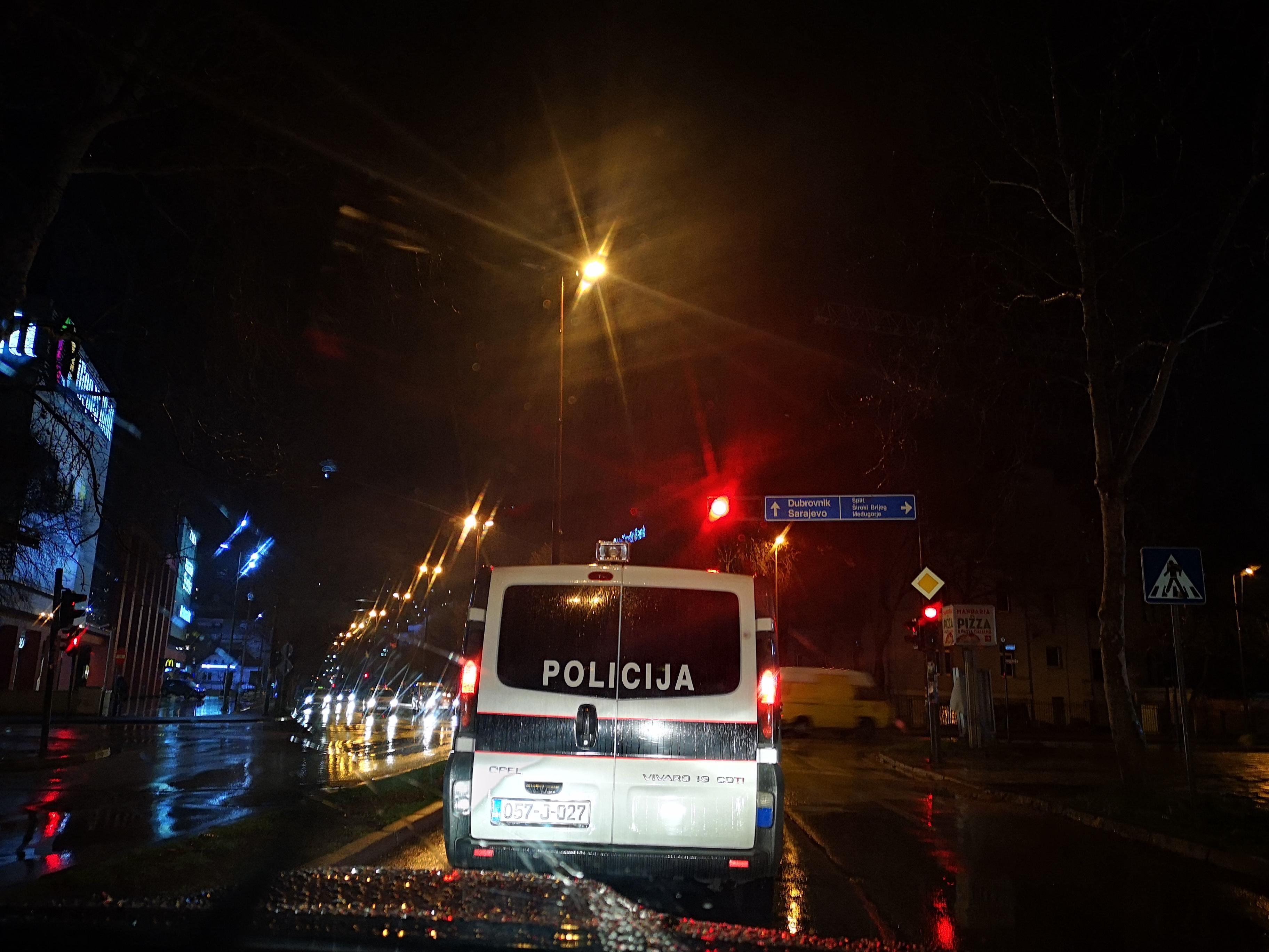 Incident u Mostaru, bačena baklja na "Ultras pub"