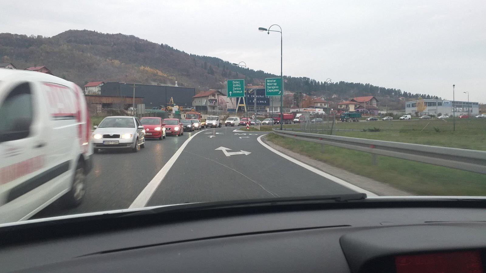 Velike saobraćajne gužve zbog radova na Vogošćanskoj petlji - Avaz