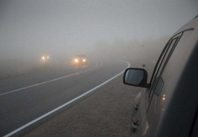 Magla smanjuje vidljivost - Avaz