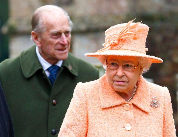 Glavna sluškinja kraljice Elizabete nakon 32 godine dala otkaz