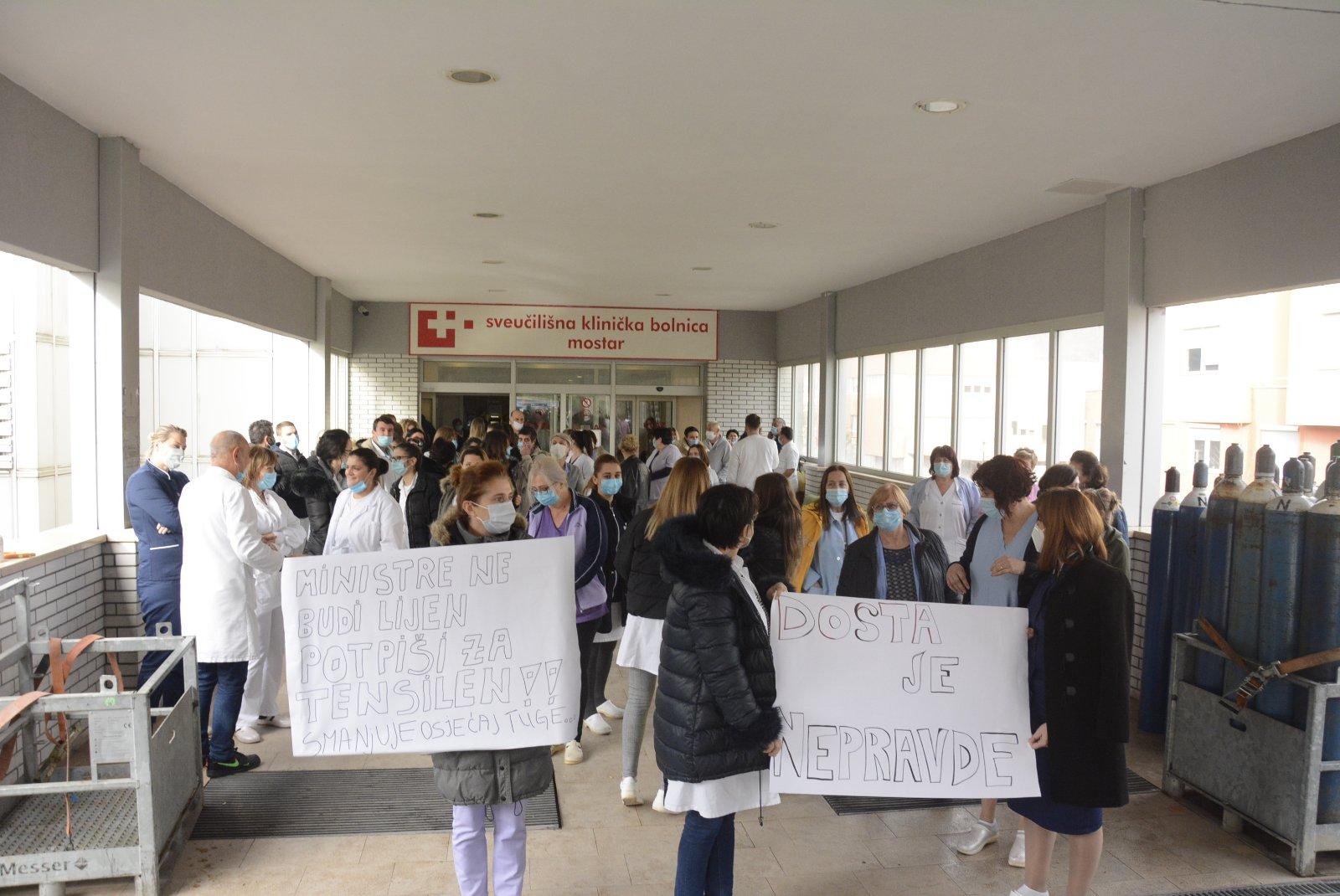 Zdravstveni radnici protestnom šetnjom ukazali na probleme