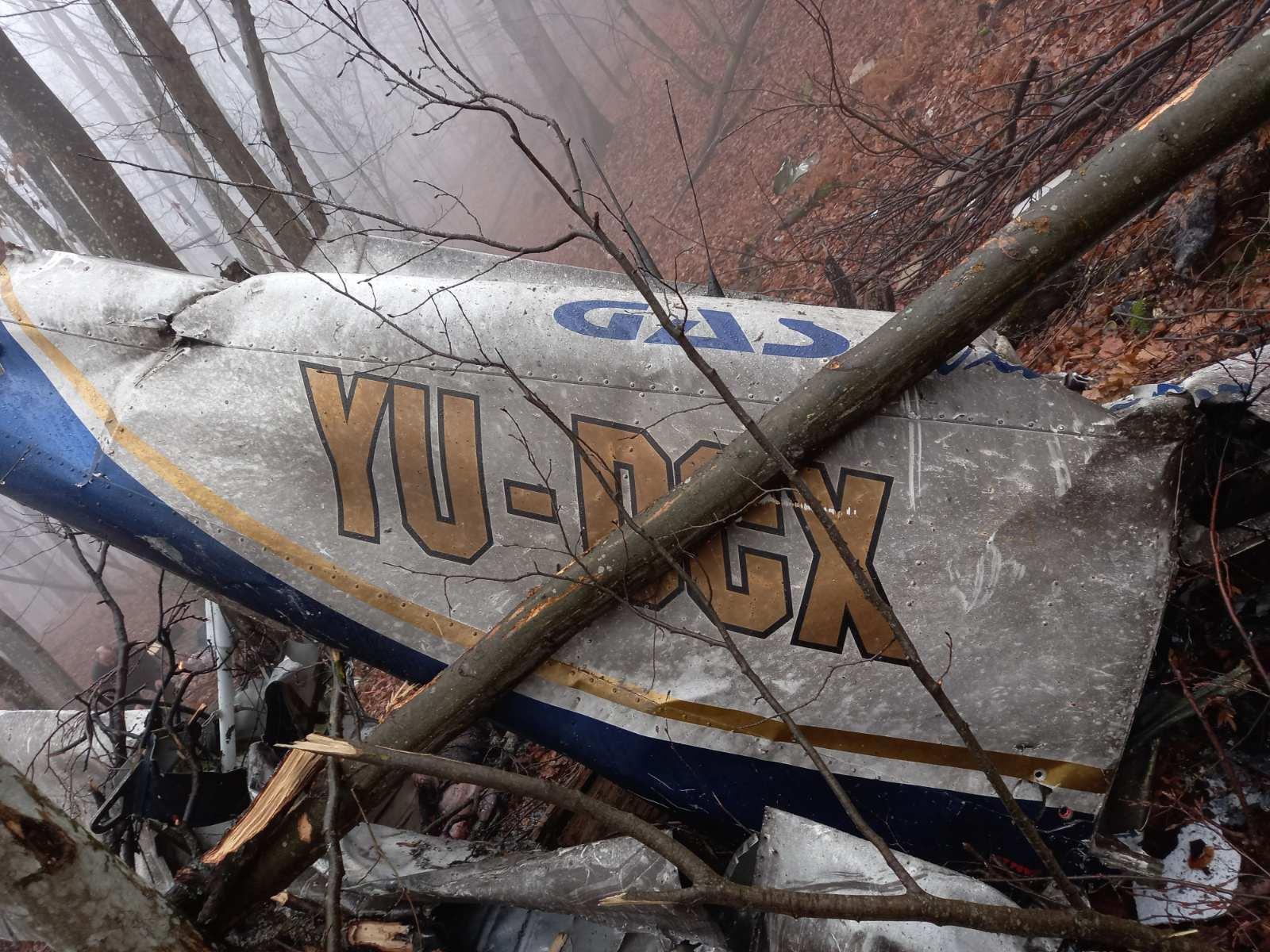Obavljen uviđaj na mjestu pada aviona, uzrok nesreće i dalje misterija