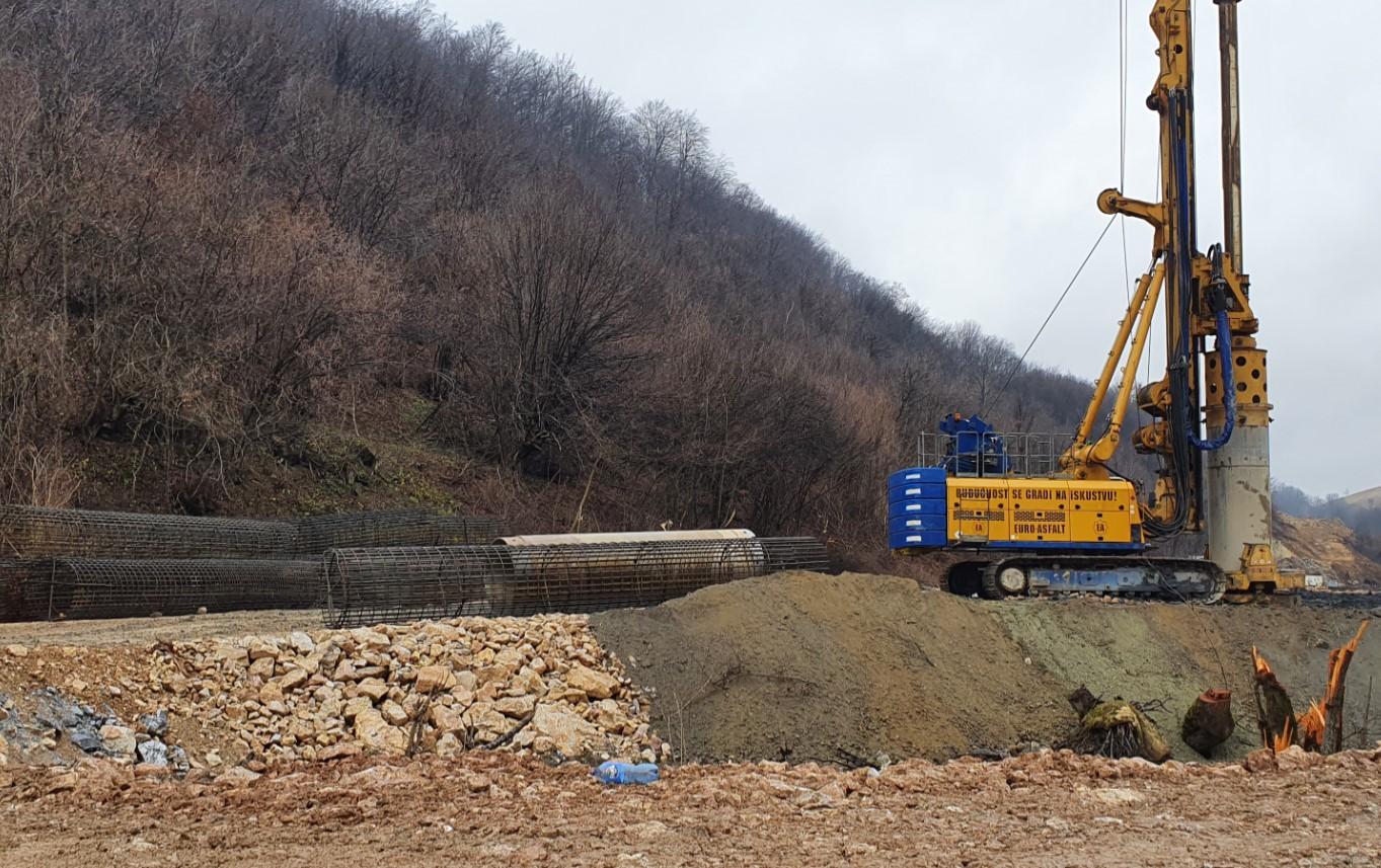 Gradilište autoputa u Tarčinu - Avaz