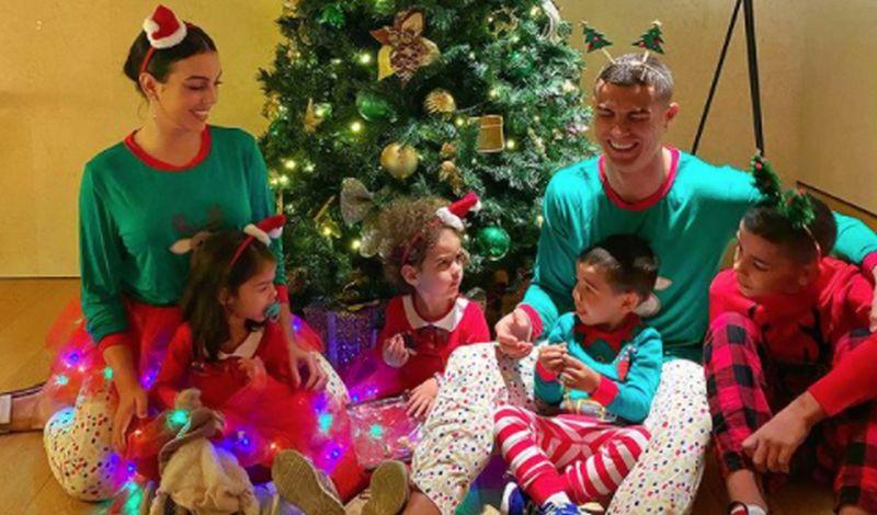 Ronaldo sa Georginom i djecom uživa u božićnom raspoloženju - Avaz