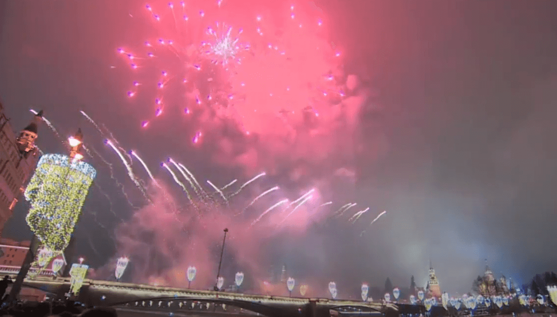 Nova godina stigla u Evropu, Moskva proslavila velikim vatrometom
