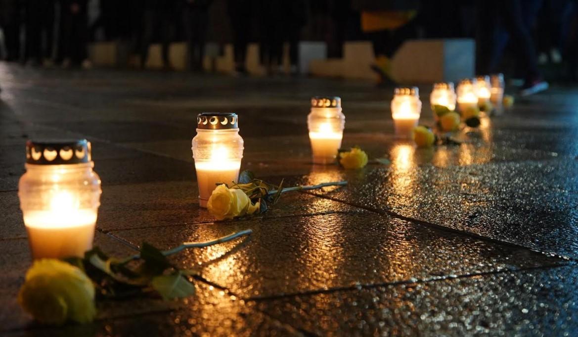 Bolna tišina u Posušju: Građani pale svijeće za osmero stradalih