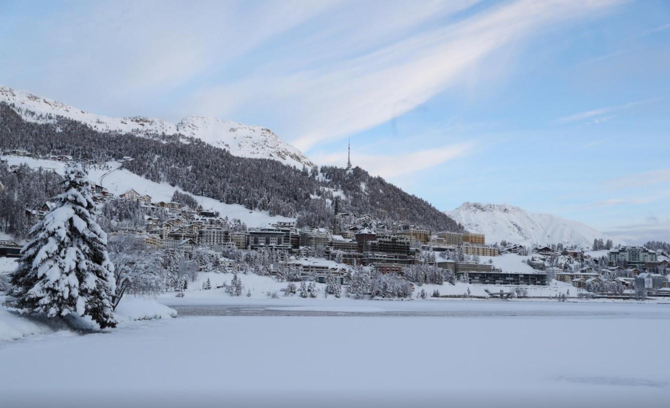 A general view shows a snow-covered landscape as the spread of the coronavirus disease (COVID-19) continues, at the Alpine resort of St. Moritz, Switzerland December 11, 2020. - Avaz