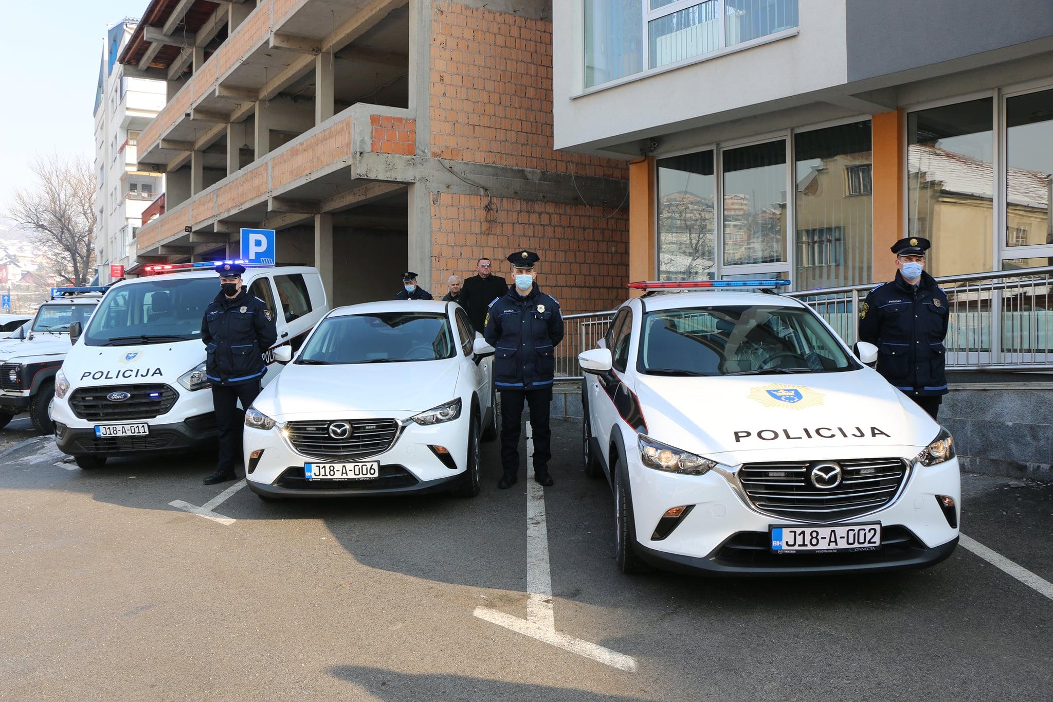 Kakanjska policija dobila nova vozila
