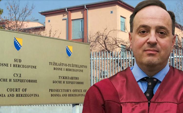 Debevec: He is hiding behind the judges of the Court of B&H - Avaz