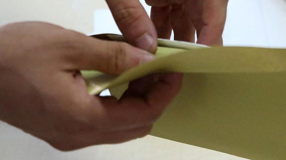 Suspicious envelope found in Tunisia president's office