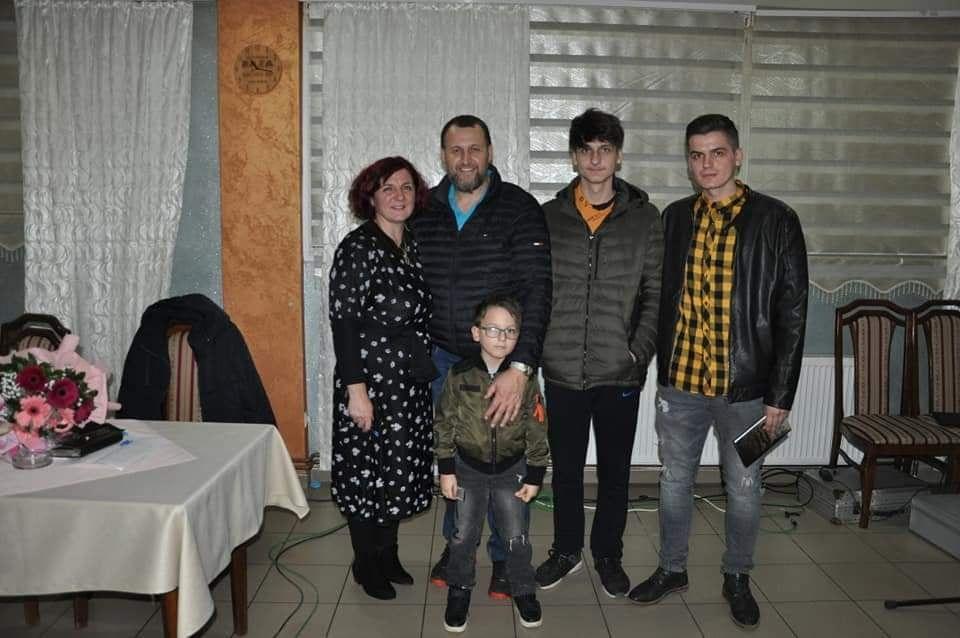 Zemina Suljanović sa suprugom i sinovima: Najveća podrška - Avaz