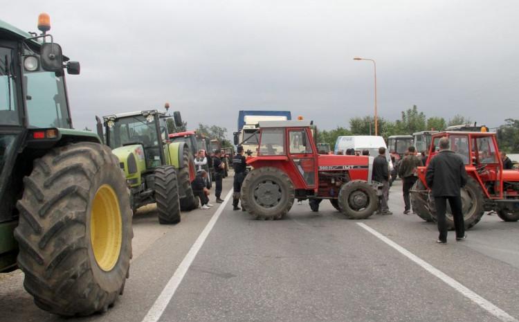 Poljoprivrednici poručili da je uvozni lobi jači od države te najavili proteste
