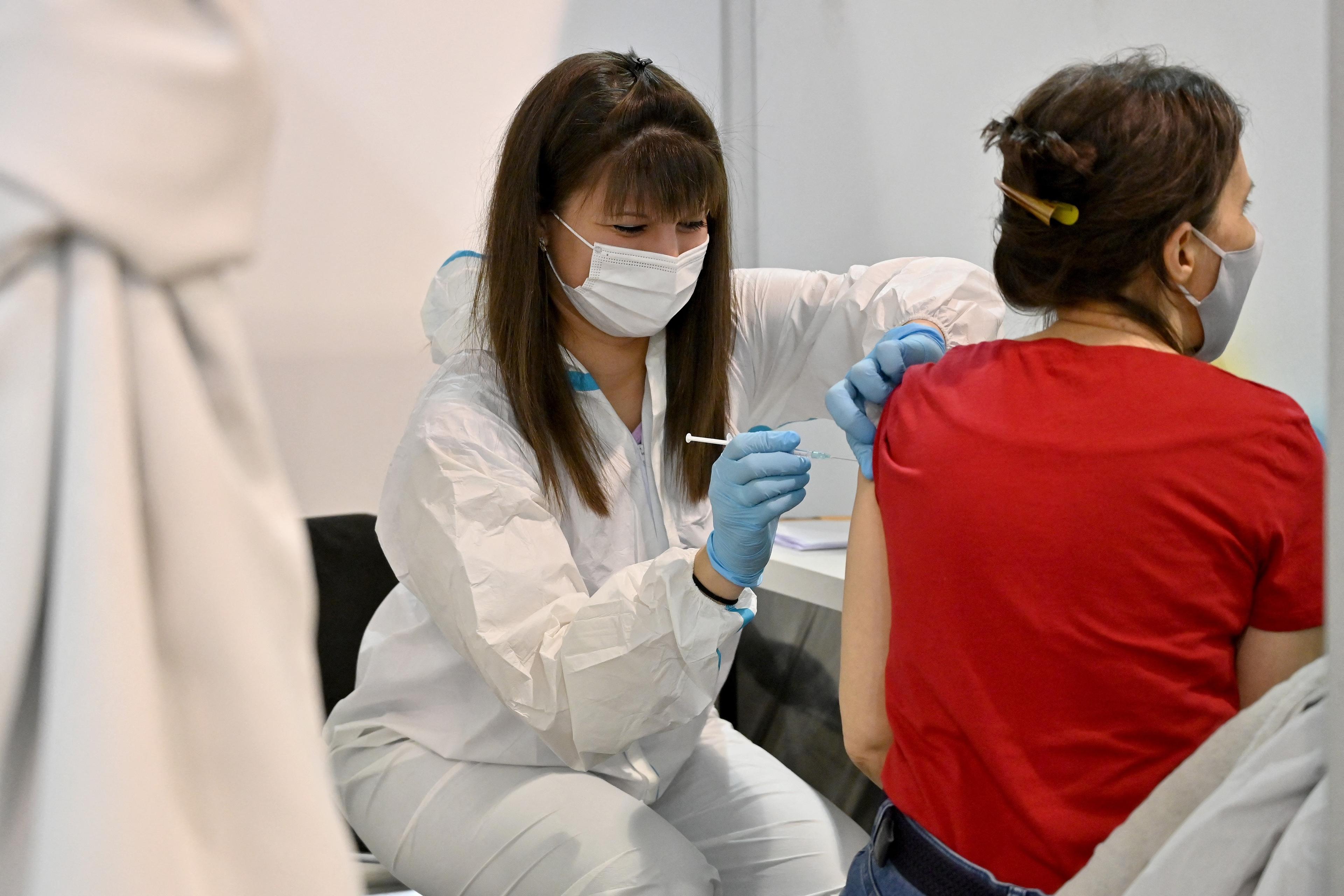 Vakcinu će primiti 30-tak zaposlenih u UKC RS - Avaz